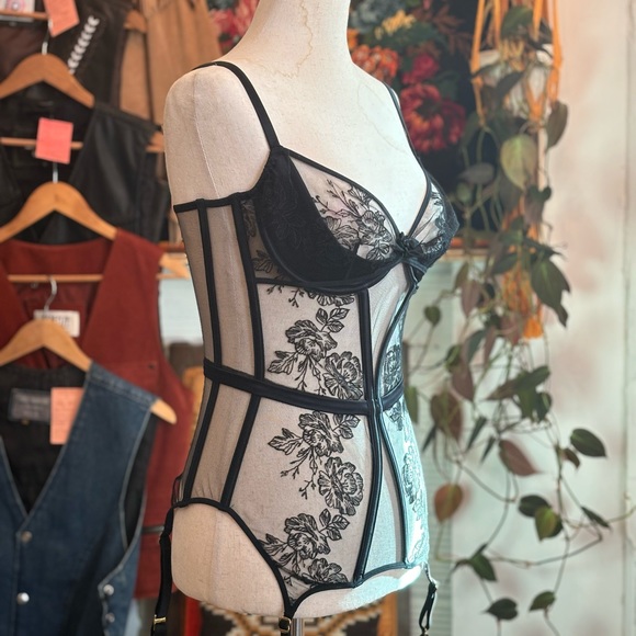 Agent Provocateur black floral embroidered mesh  caged bustier - Picture 3 of 12